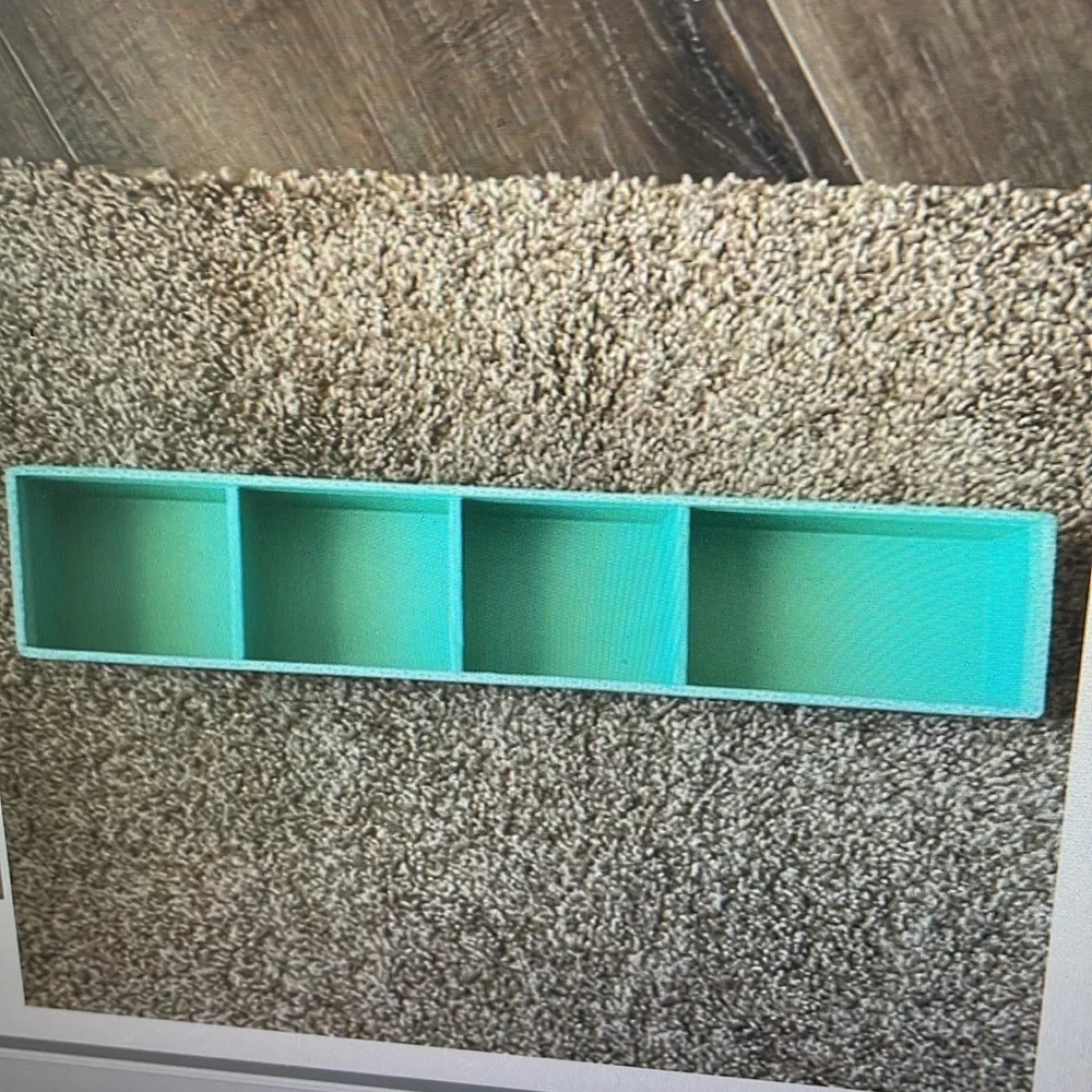 Jewelry or knick- knack storage container